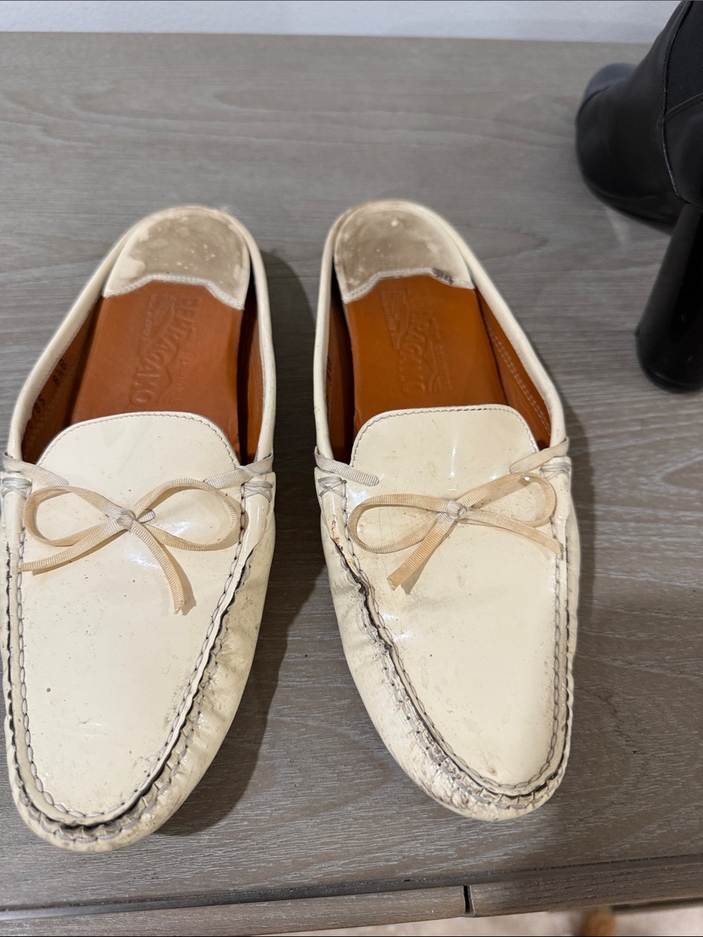 Salvatore Ferragamo Cream patent Leather comfortable Moccasin Loafers